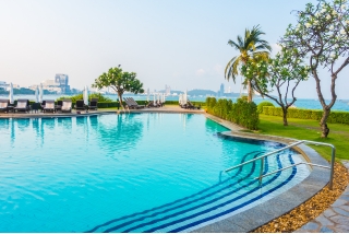 Kohinoor Central Park Amenities - Senior Citizens Area